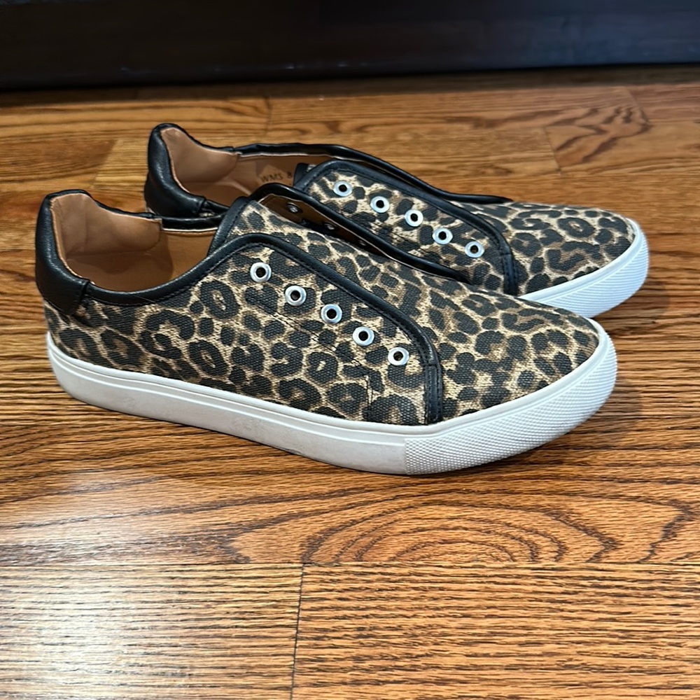 DV by Dolce Vita Leopard Slip On Sneaker